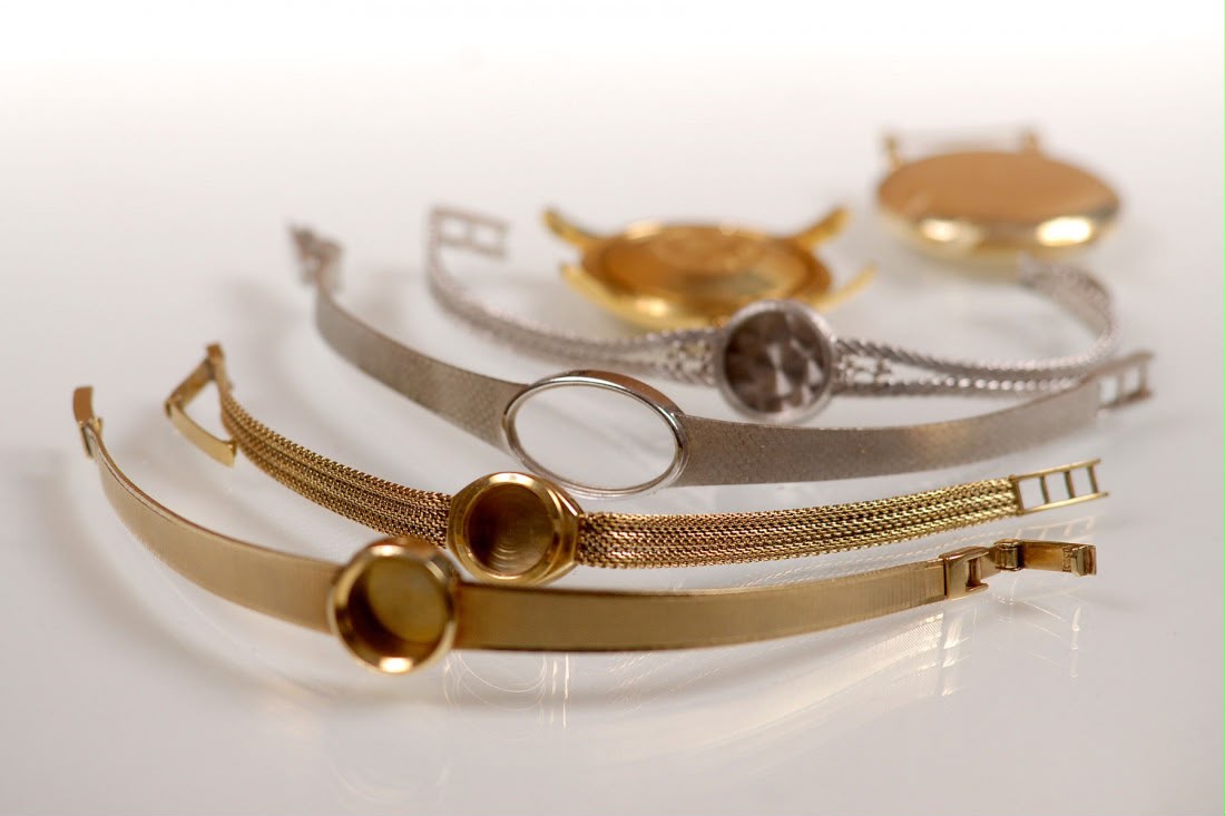 Goldene Armband- und Taschenuhren